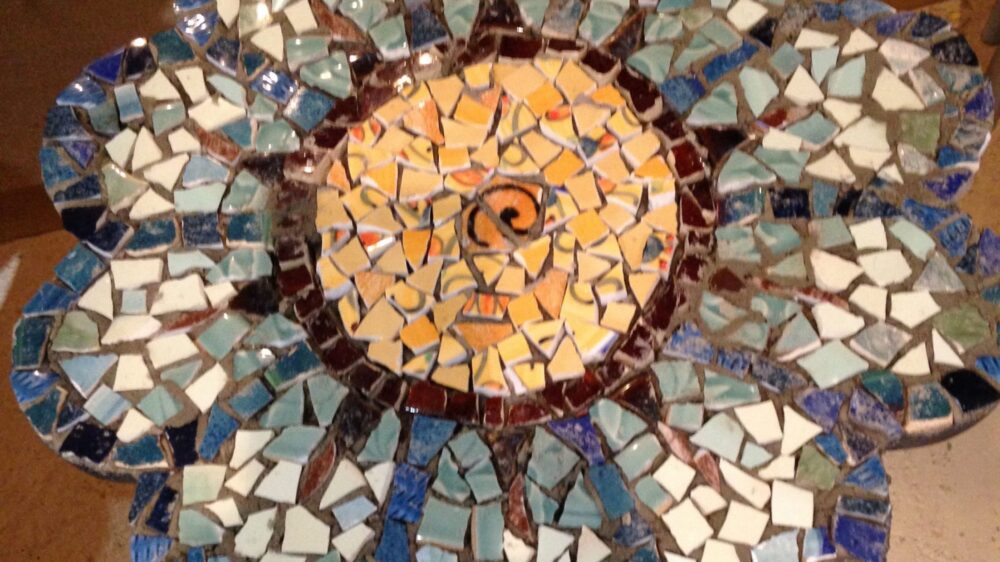 smallflowertablemosaicIMG_1506